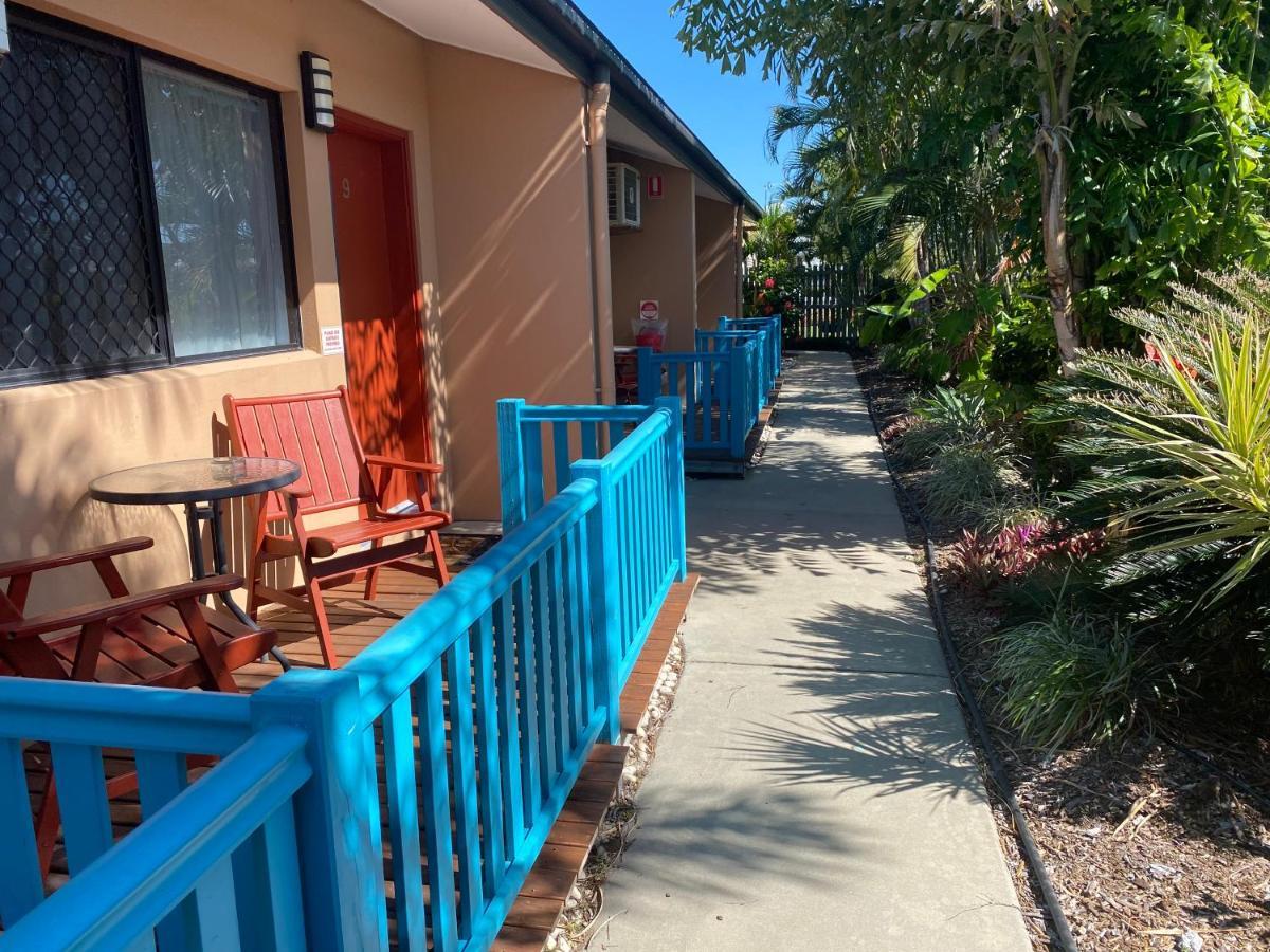 Bluewater Harbour Motel โบเวน ภายนอก รูปภาพ