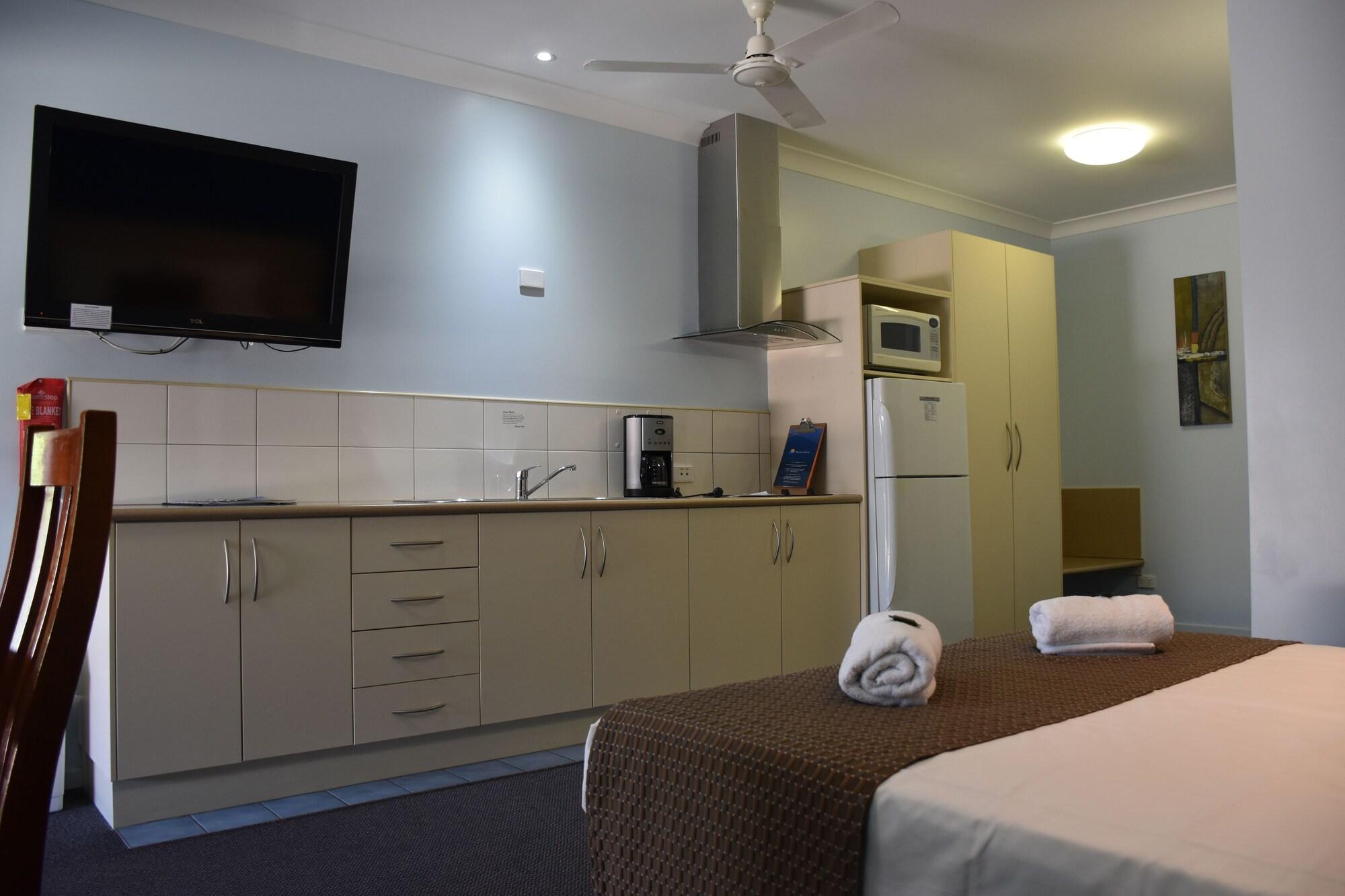 Bluewater Harbour Motel โบเวน ภายนอก รูปภาพ