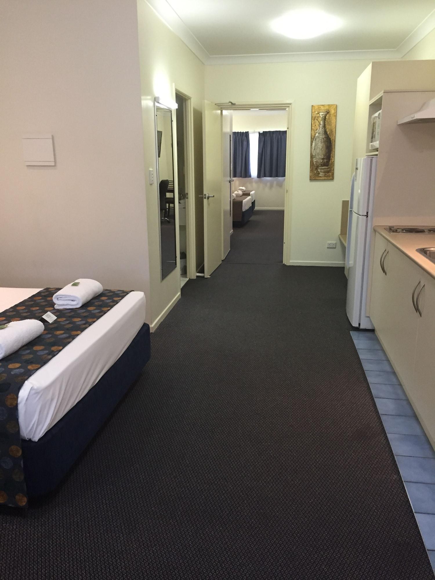 Bluewater Harbour Motel โบเวน ภายนอก รูปภาพ