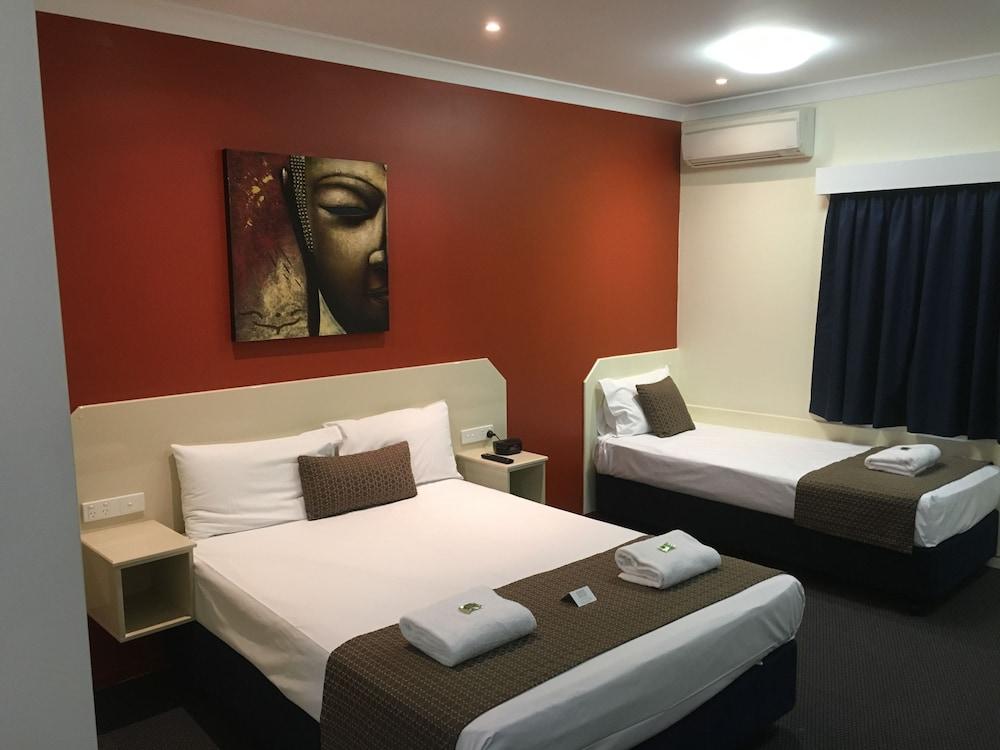Bluewater Harbour Motel โบเวน ภายนอก รูปภาพ