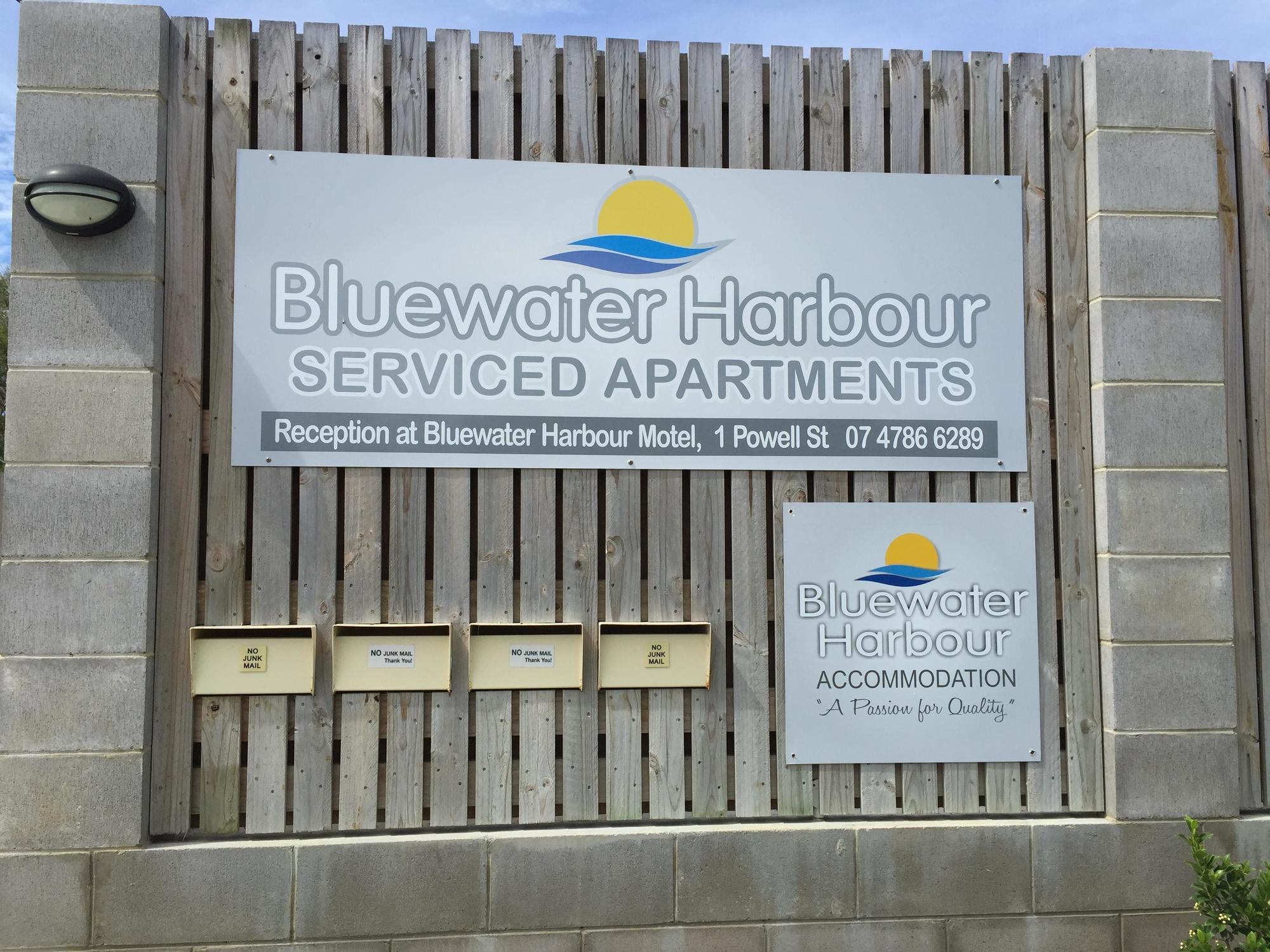 Bluewater Harbour Motel โบเวน ภายนอก รูปภาพ